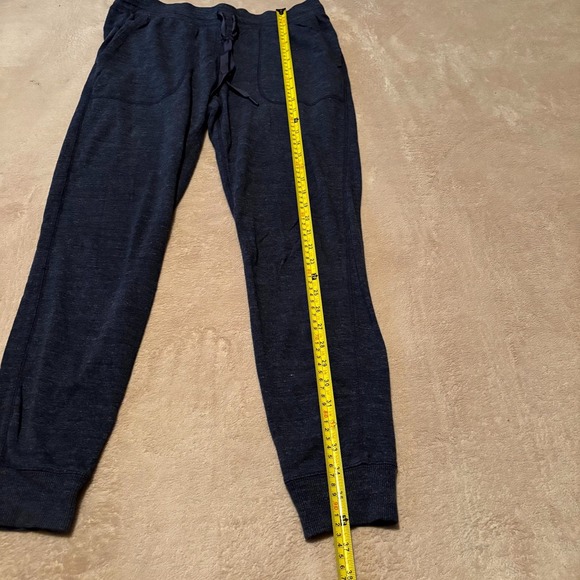 Amazon Essentials Women's Jogger Sweatpants Size M Navy Blue Drawstring - Picture 4 of 6